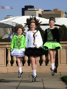 818398-isabel-amy-and-nicola-james