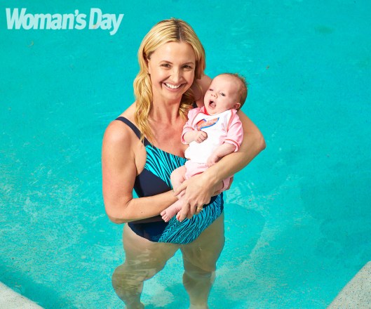 Watermarked-Main-Brooke-Hanson-with-baby-Matilda-(1)